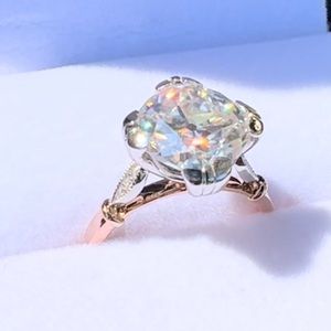 2.80ct Old Mine Cushion Cut Moissanite Ring